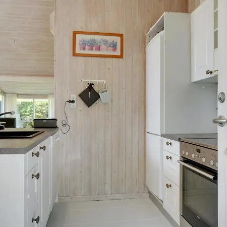 Holiday home Gustina - 1-2km From The Sea In Nw Jutland By Interhome Saltum