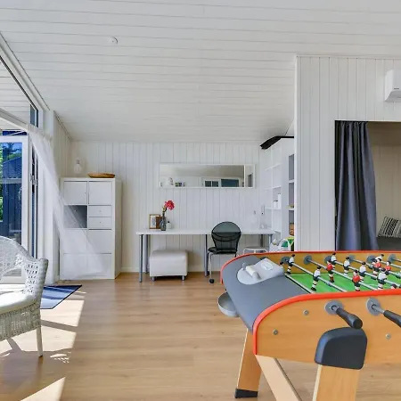 Holiday home Gustina - 1-2km From The Sea In Nw Jutland By Interhome *