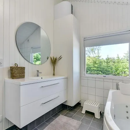 Holiday home Gustina - 1-2km From The Sea In Nw Jutland By Interhome Saltum