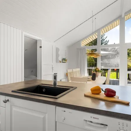 Gustina - 1-2km From The Sea By Interhome Feriehus