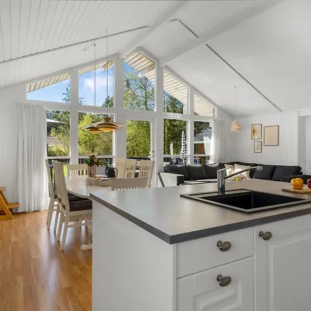 Gustina - 1-2km From The Sea By Interhome Saltum